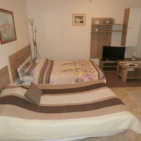 Apartment Gabi Labin  Luaran gambar