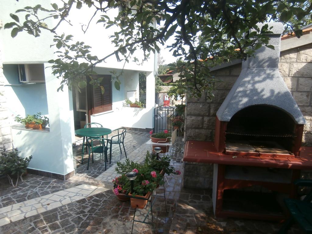 Apartment Gabi Labin  Luaran gambar