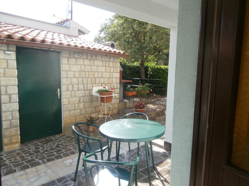 Apartment Gabi Labin  Luaran gambar