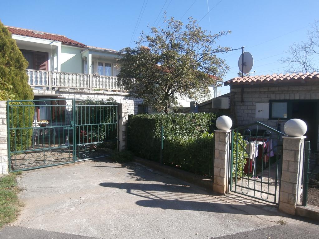 Apartment Gabi Labin  Luaran gambar
